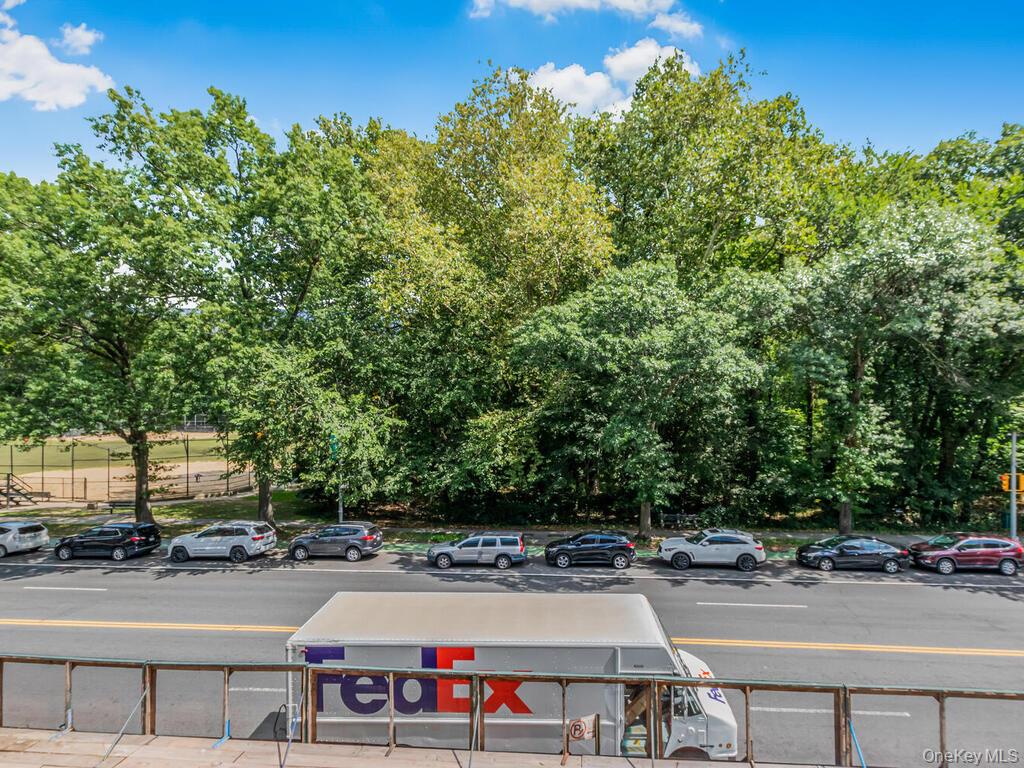 #3 photo, 6535 Broadway, Bronx , NY 10471