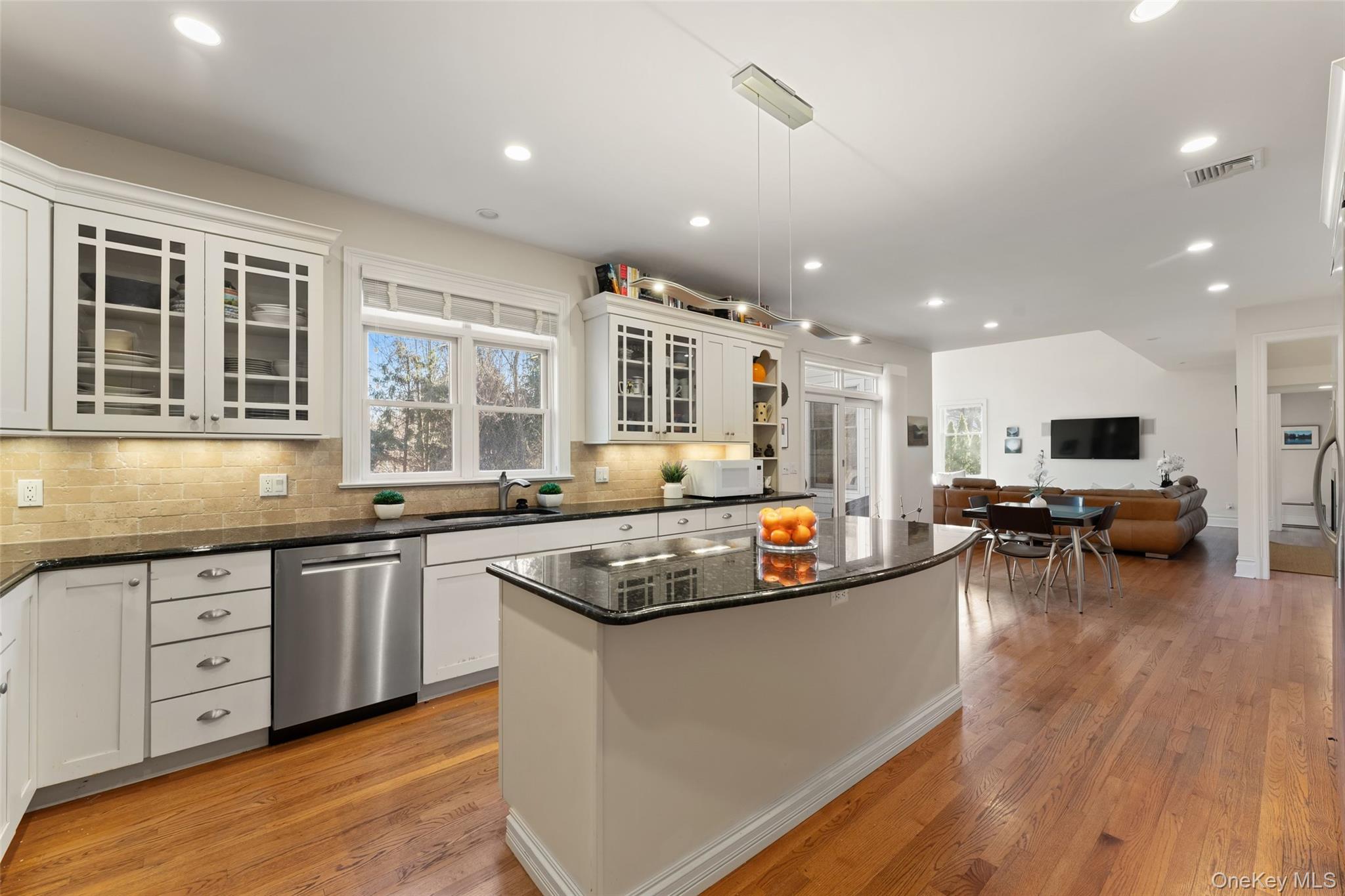 #11 photo, 5 Stonewall Lane, Mamaroneck , NY 10543