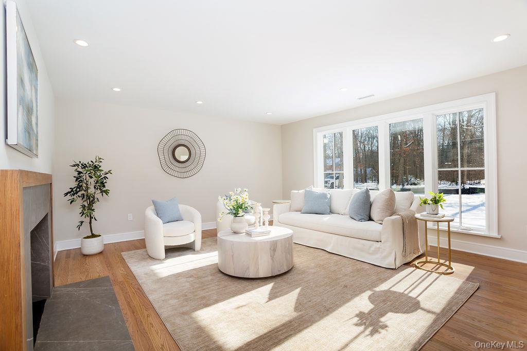 #13 photo, 49 Salisbury Road, 코네티컷주 Call Listing Agent , CT 06820