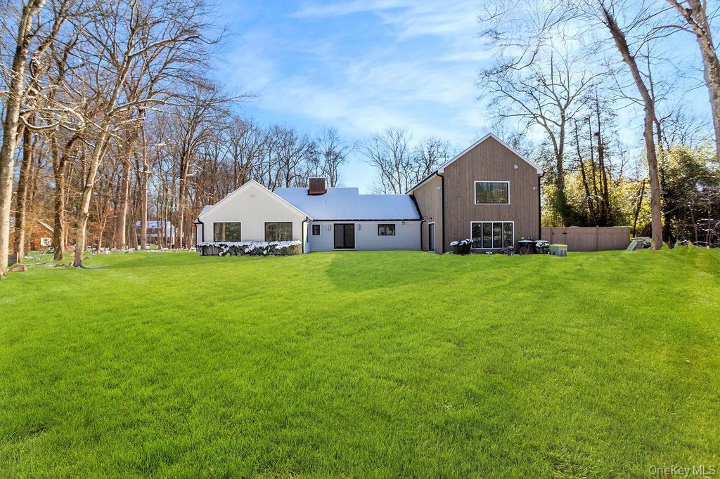 #2 photo, 49 Salisbury Road, 코네티컷주 Call Listing Agent , CT 06820