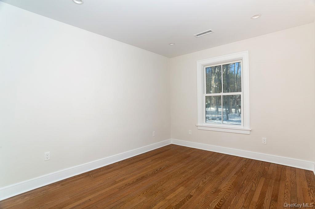 #20 photo, 49 Salisbury Road, 코네티컷주 Call Listing Agent , CT 06820