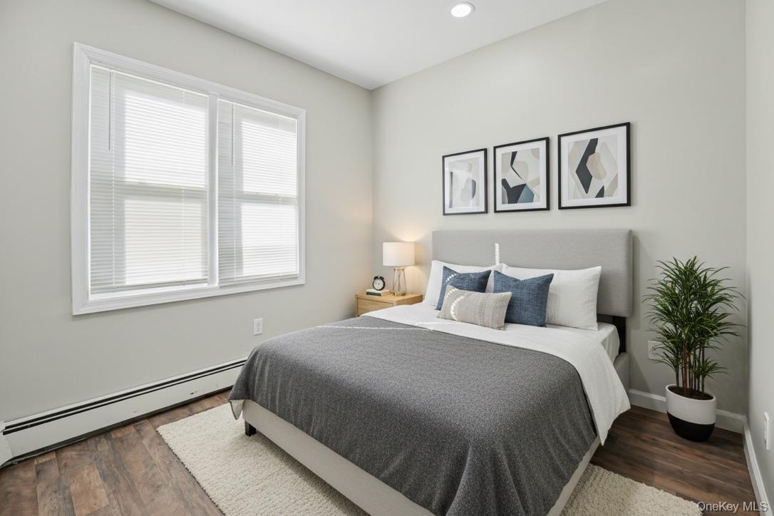 #11 photo, 7 S Atlantic Street, Bay Shore , NY 11706