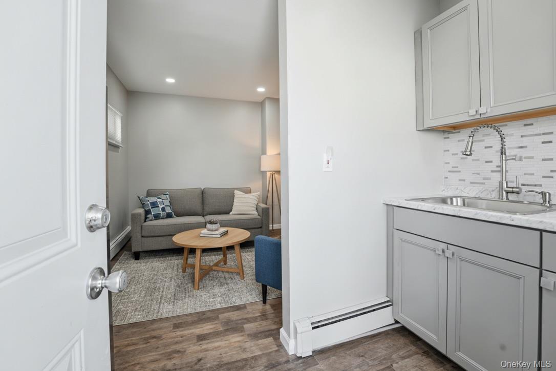 #2 photo, 7 S Atlantic Street, Bay Shore , NY 11706