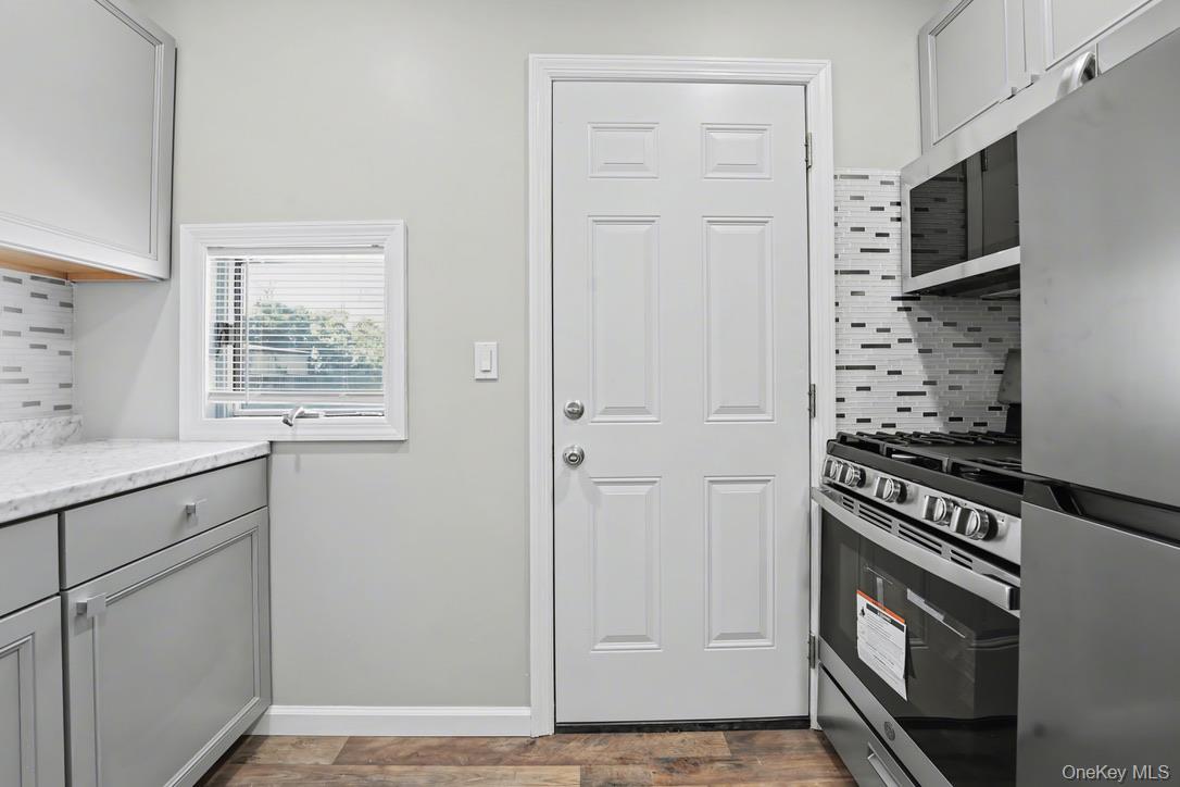 #4 photo, 7 S Atlantic Street, Bay Shore , NY 11706