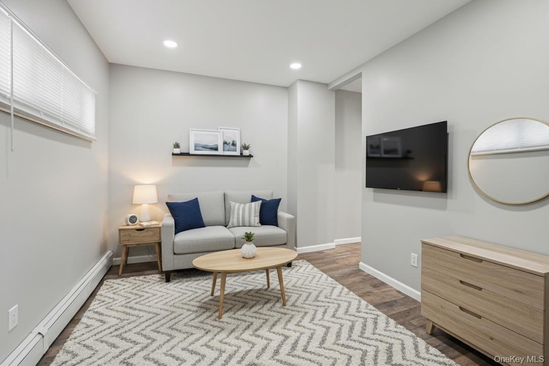 #8 photo, 7 S Atlantic Street, Bay Shore , NY 11706