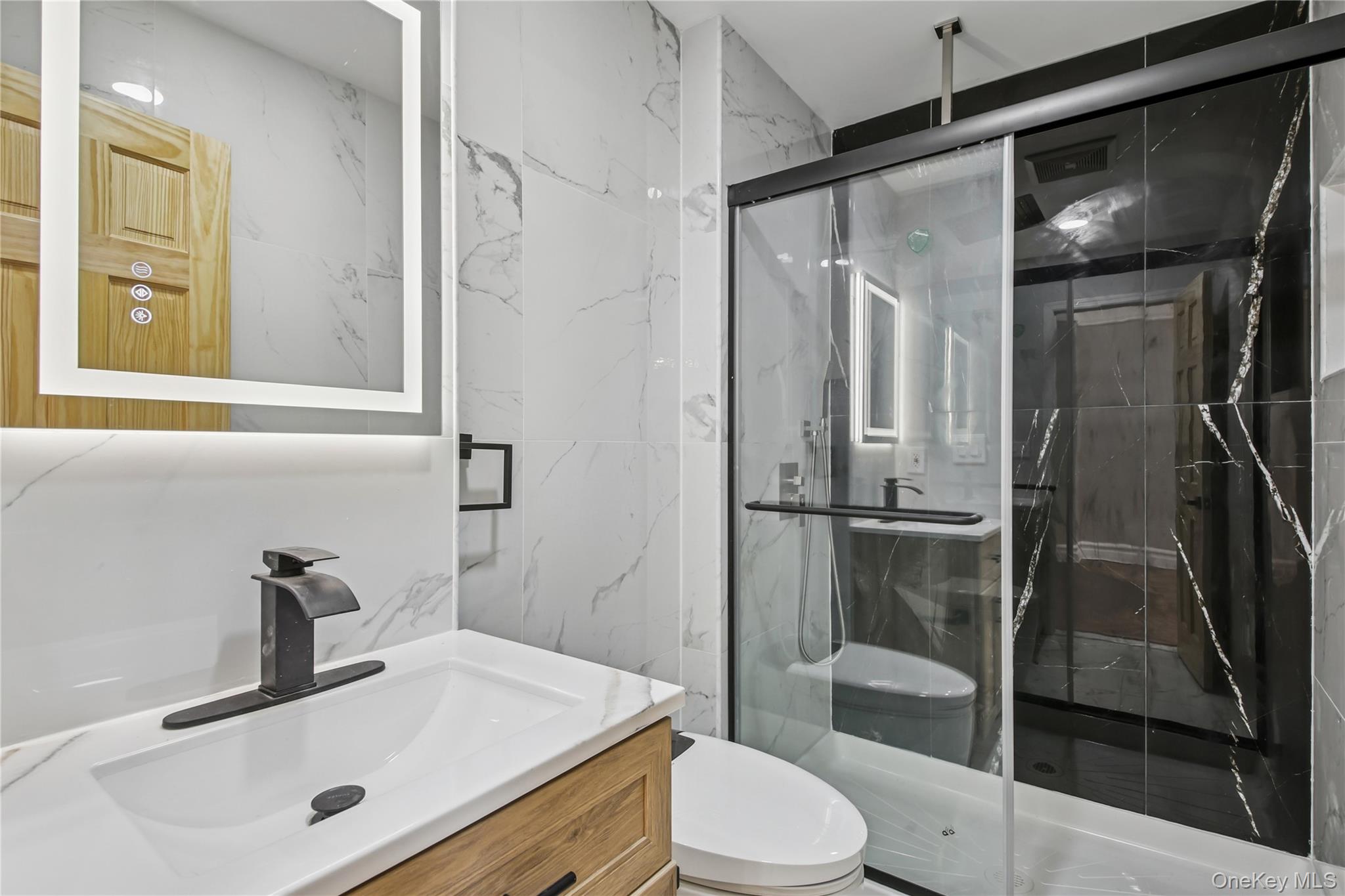 #7 photo, 3019 84th Street, Jackson Heights , NY 11370