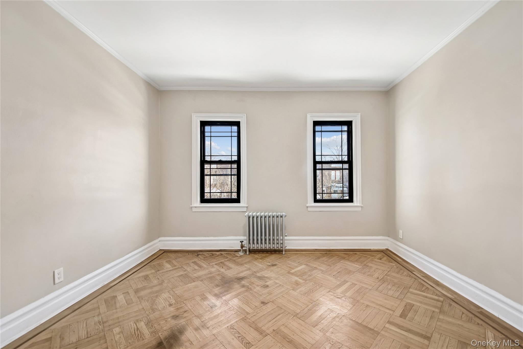 #8 photo, 3019 84th Street, Jackson Heights , NY 11370