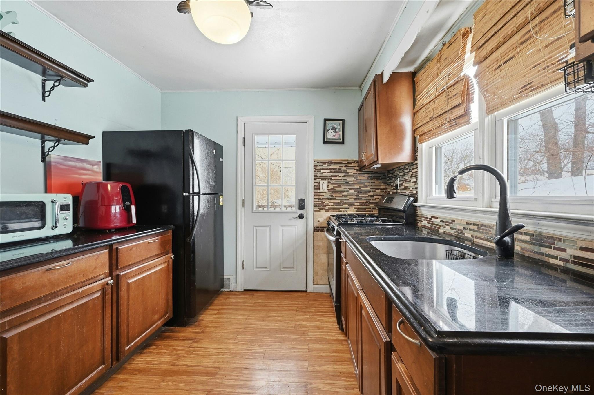 #18 photo, 20 Lawrence Drive, サフォーク郡 Sound Beach , NY 11789