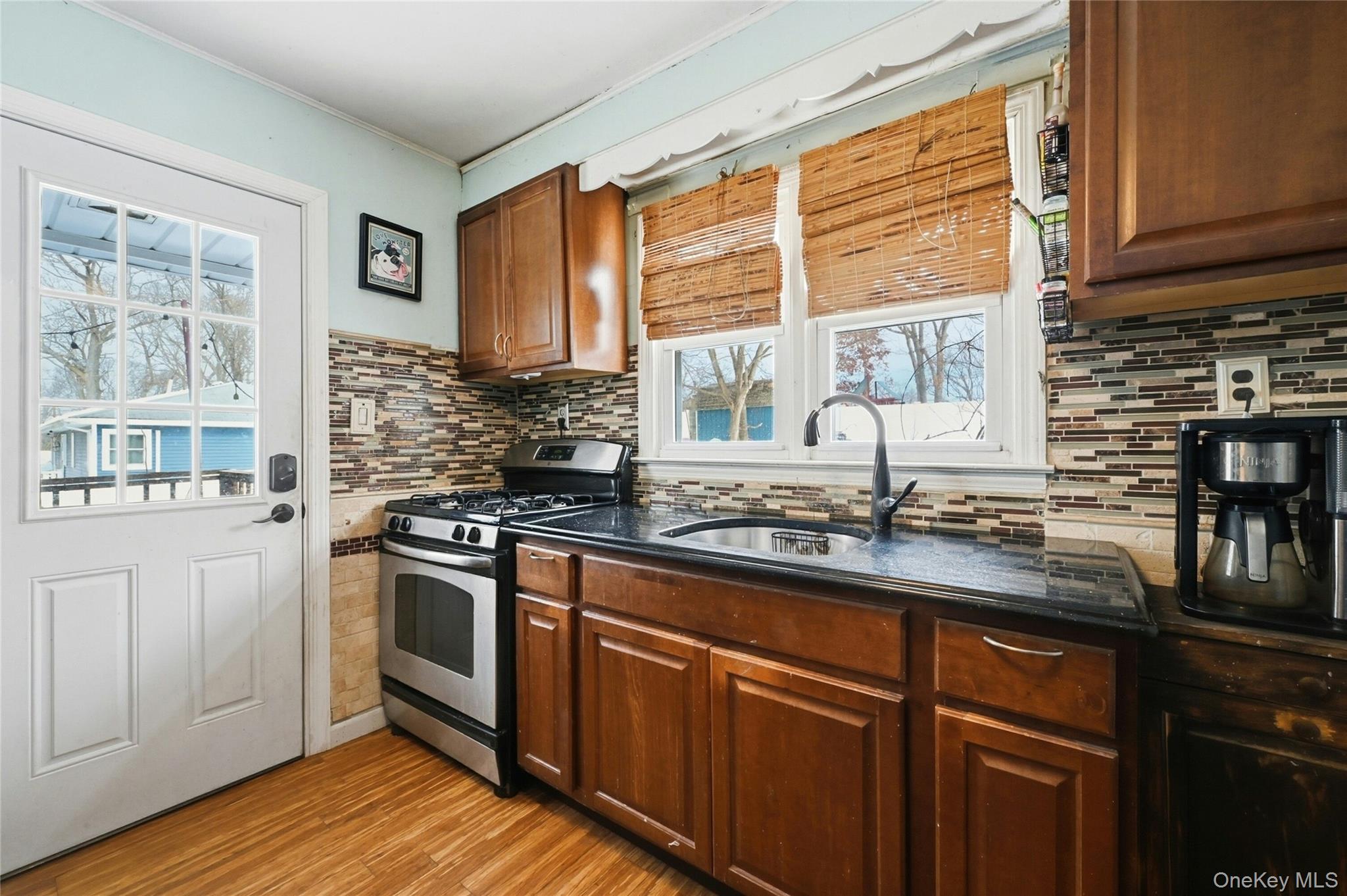 #19 photo, 20 Lawrence Drive, サフォーク郡 Sound Beach , NY 11789