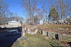 #3 photo, 20 Lawrence Drive, सफ़ोक काउंटी Sound Beach , NY 11789