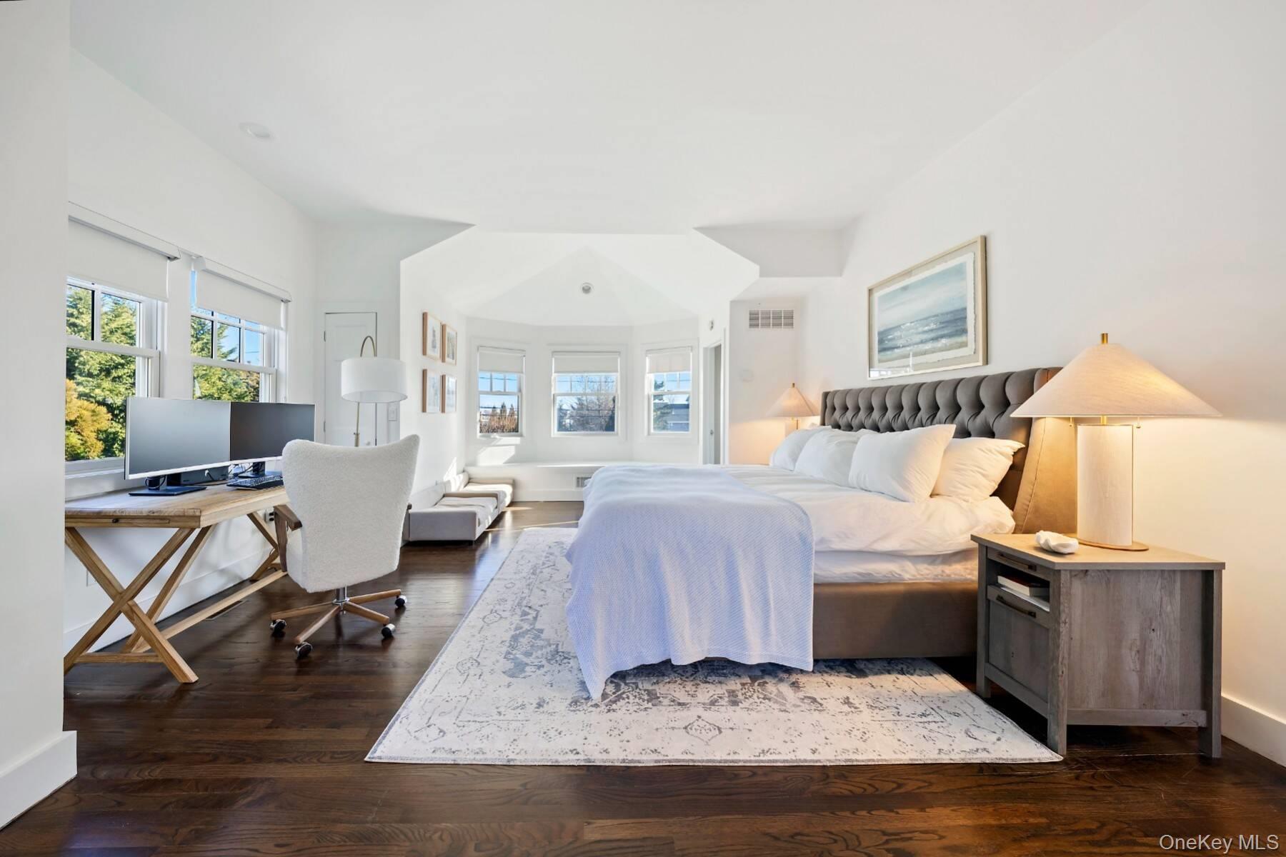 #14 photo, 30 Exchange Place, Westhampton Beach , NY 11978