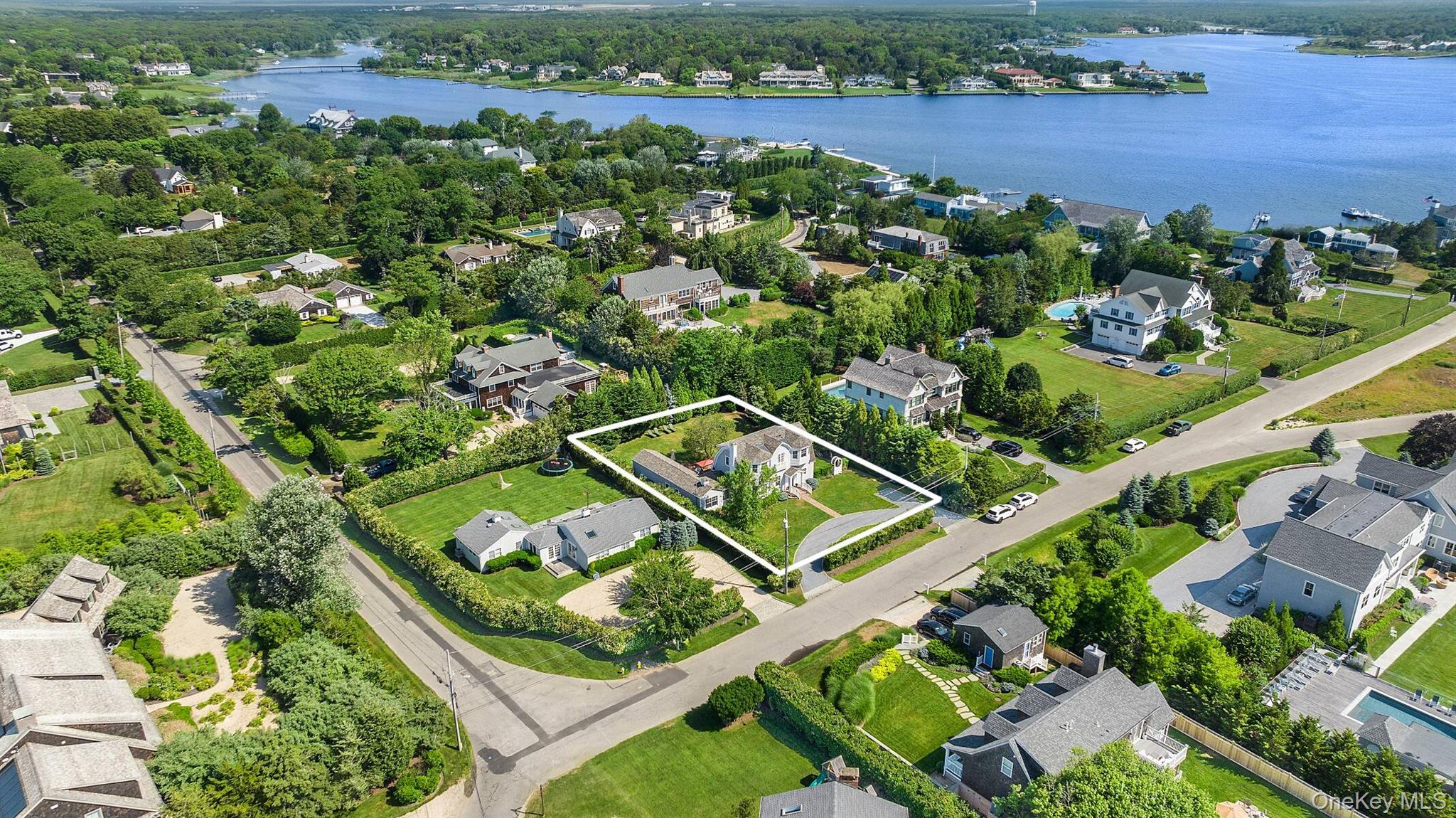 #2 photo, 30 Exchange Place, Westhampton Beach , NY 11978