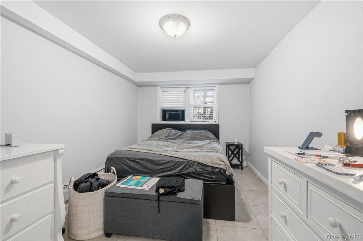 #18 photo, 1210 Plainview Avenue, Far Rockaway , NY 11691