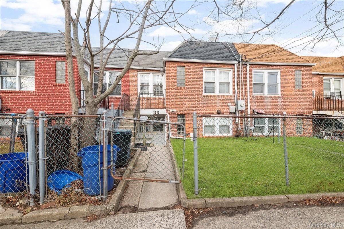 #2 photo, 1210 Plainview Avenue, Far Rockaway , NY 11691