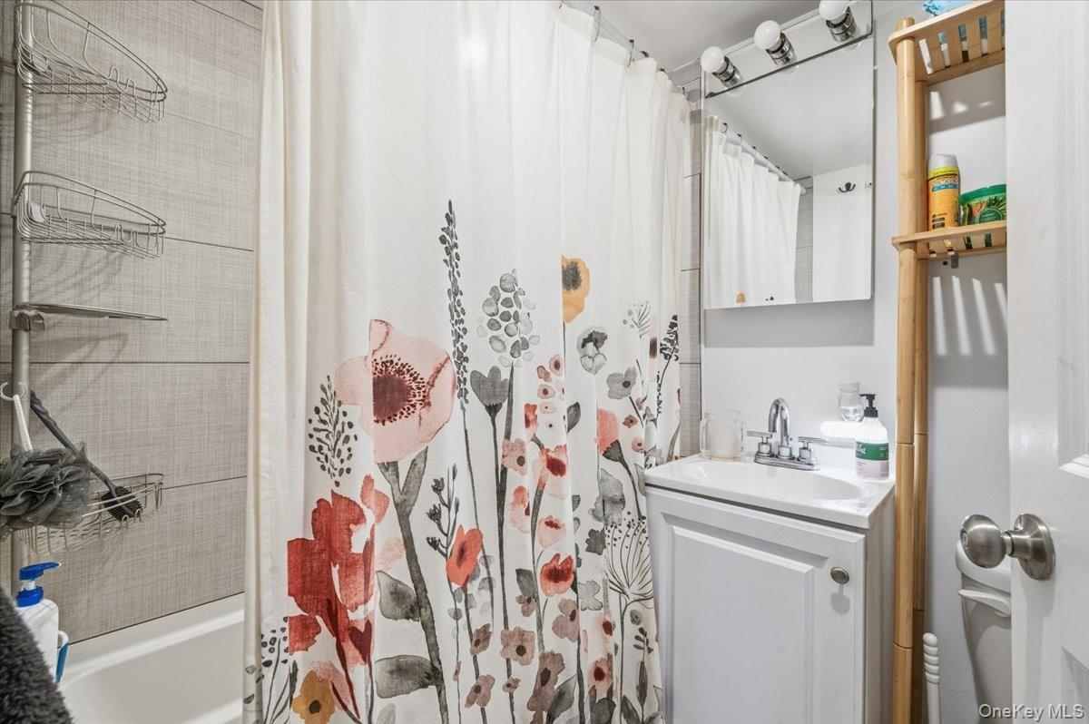 #20 photo, 1210 Plainview Avenue, Far Rockaway , NY 11691