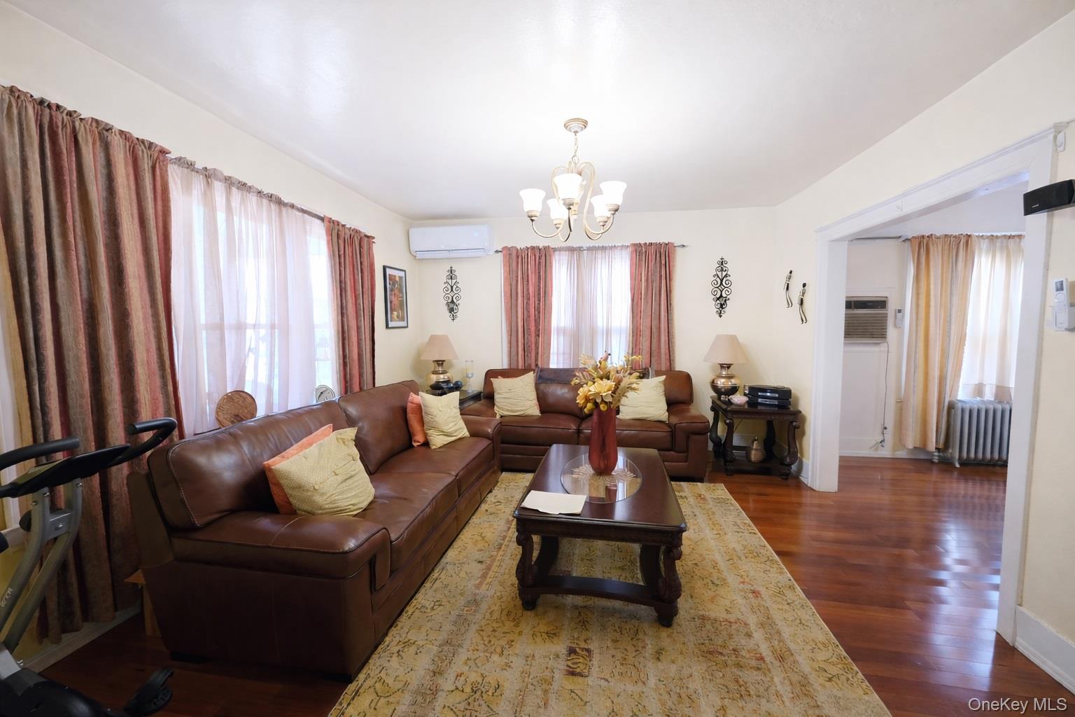 #5 photo, 2725 Fenton Avenue, Bronx , NY 10469