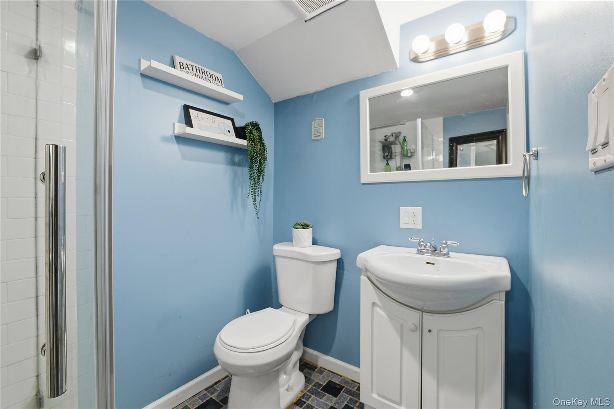 #20 photo, 215 Monroe Street, Franklin Square , NY 11010