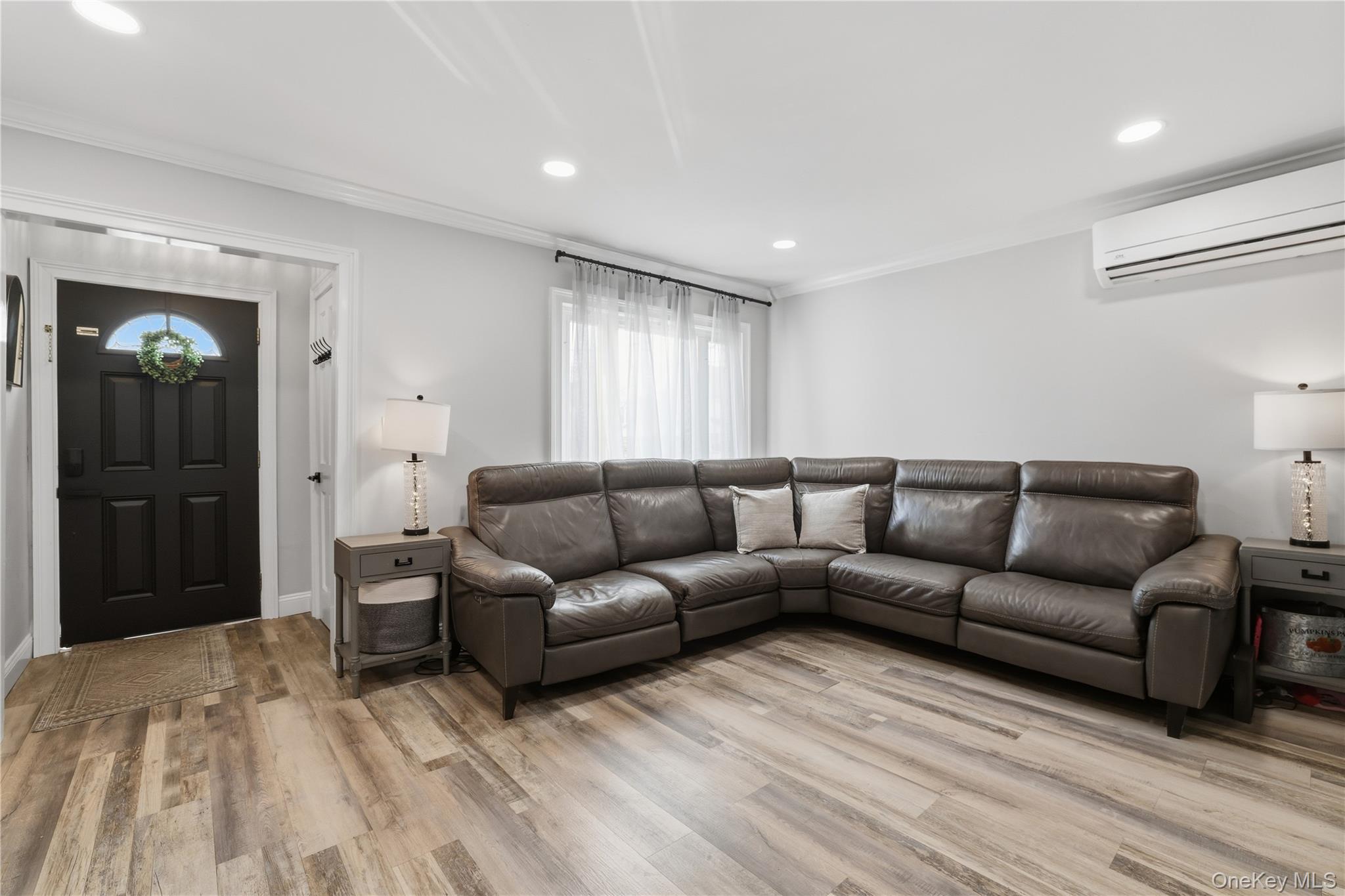 #3 photo, 215 Monroe Street, Franklin Square , NY 11010