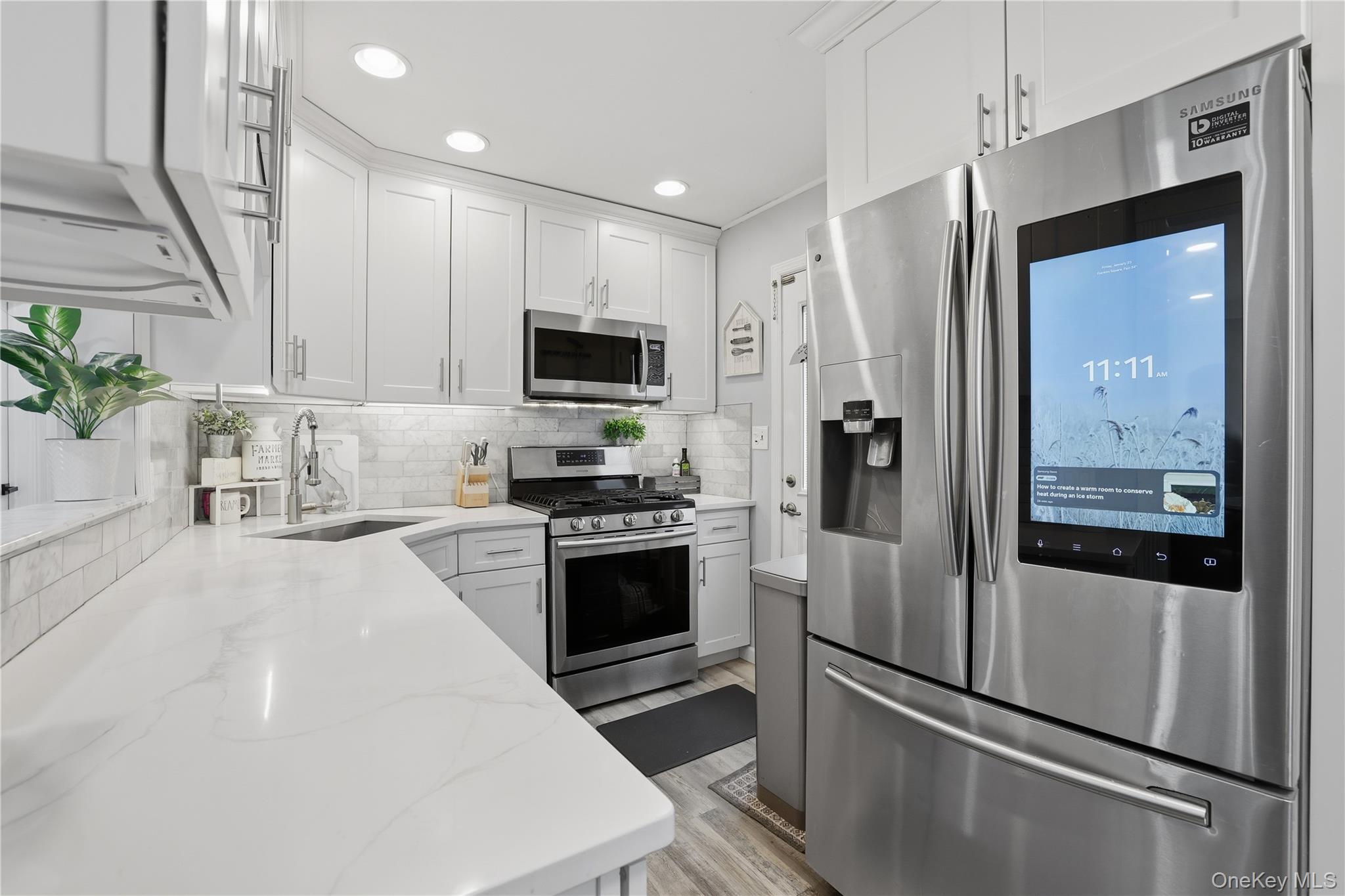 #7 photo, 215 Monroe Street, Franklin Square , NY 11010