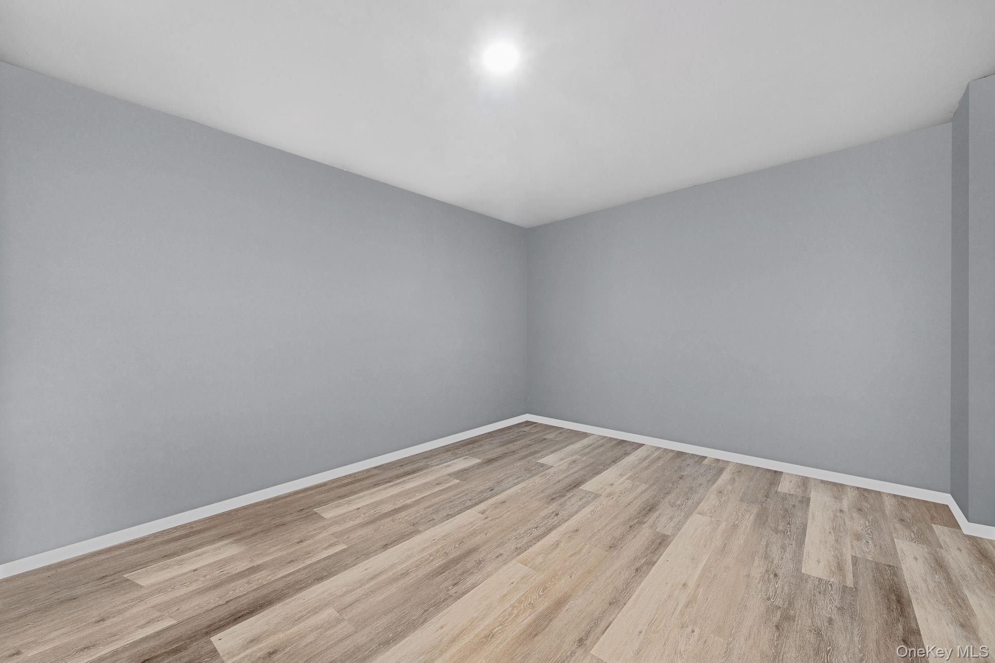 #19 photo, 9 Amfer Court, Bay Shore , NY 11706