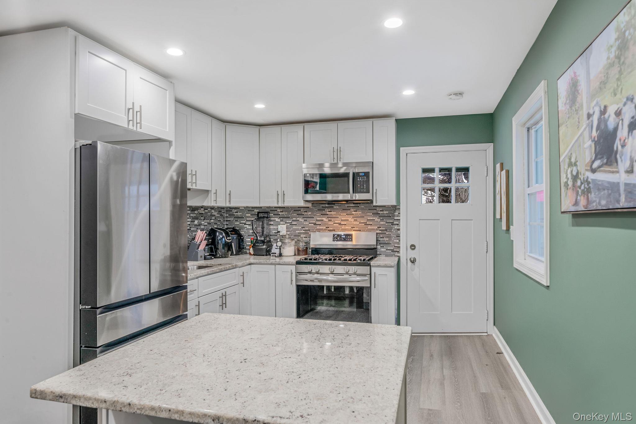 #9 photo, 9 Amfer Court, Bay Shore , NY 11706