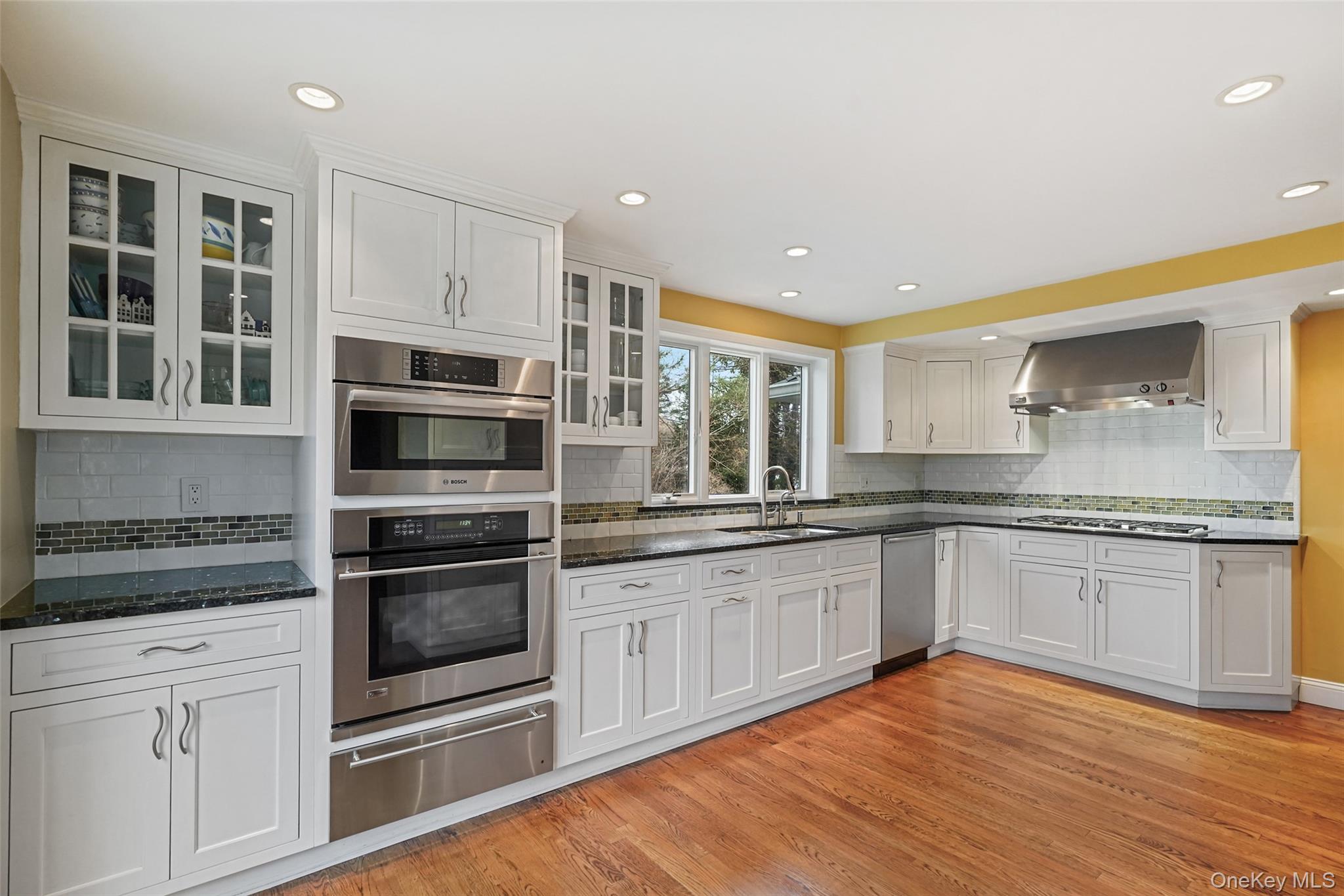 #13 photo, 6 Old Oak Road, Rye Brook , NY 10573