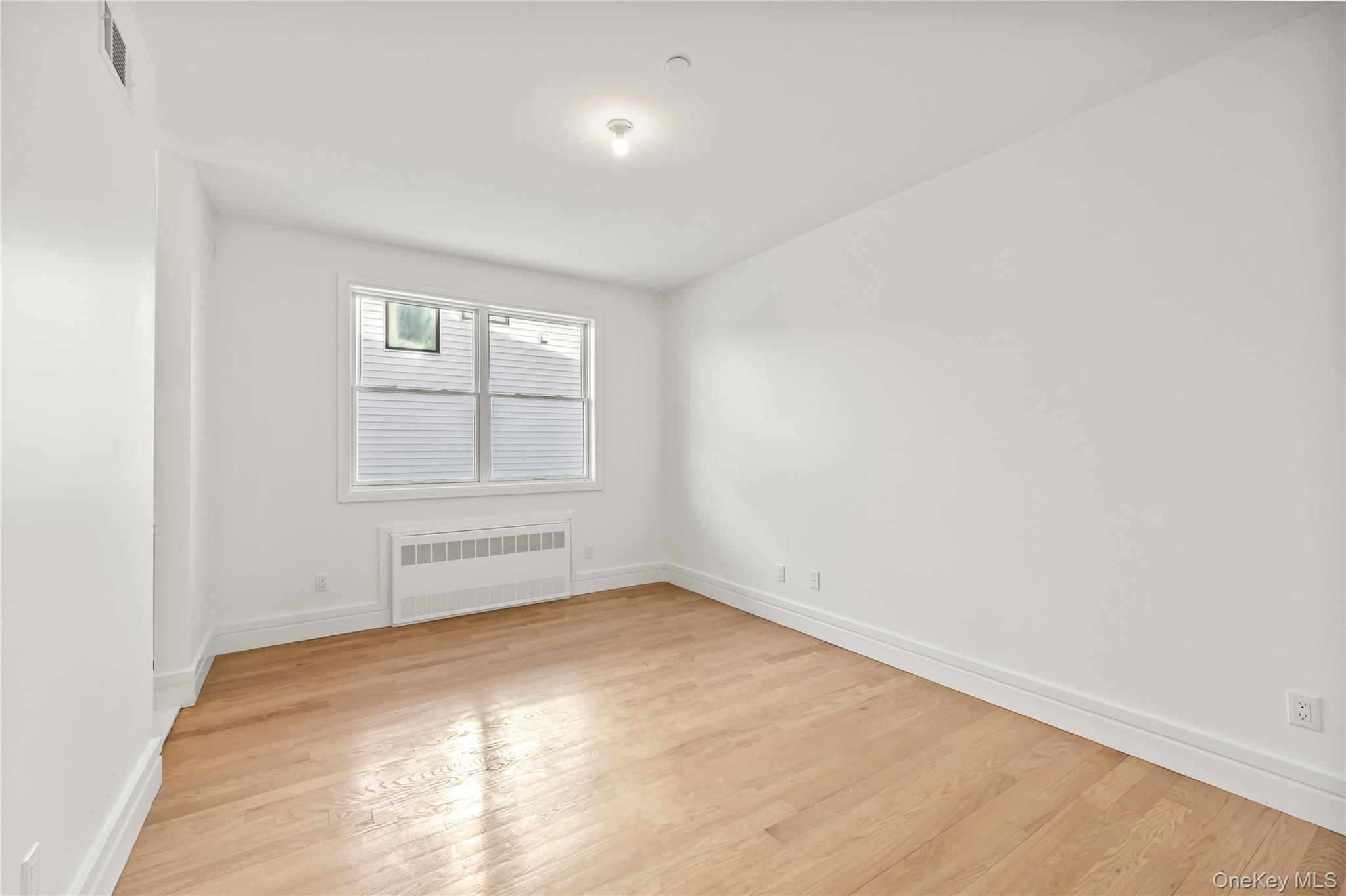 #18 photo, 10 Memorial Park, Spring Valley , NY 10977