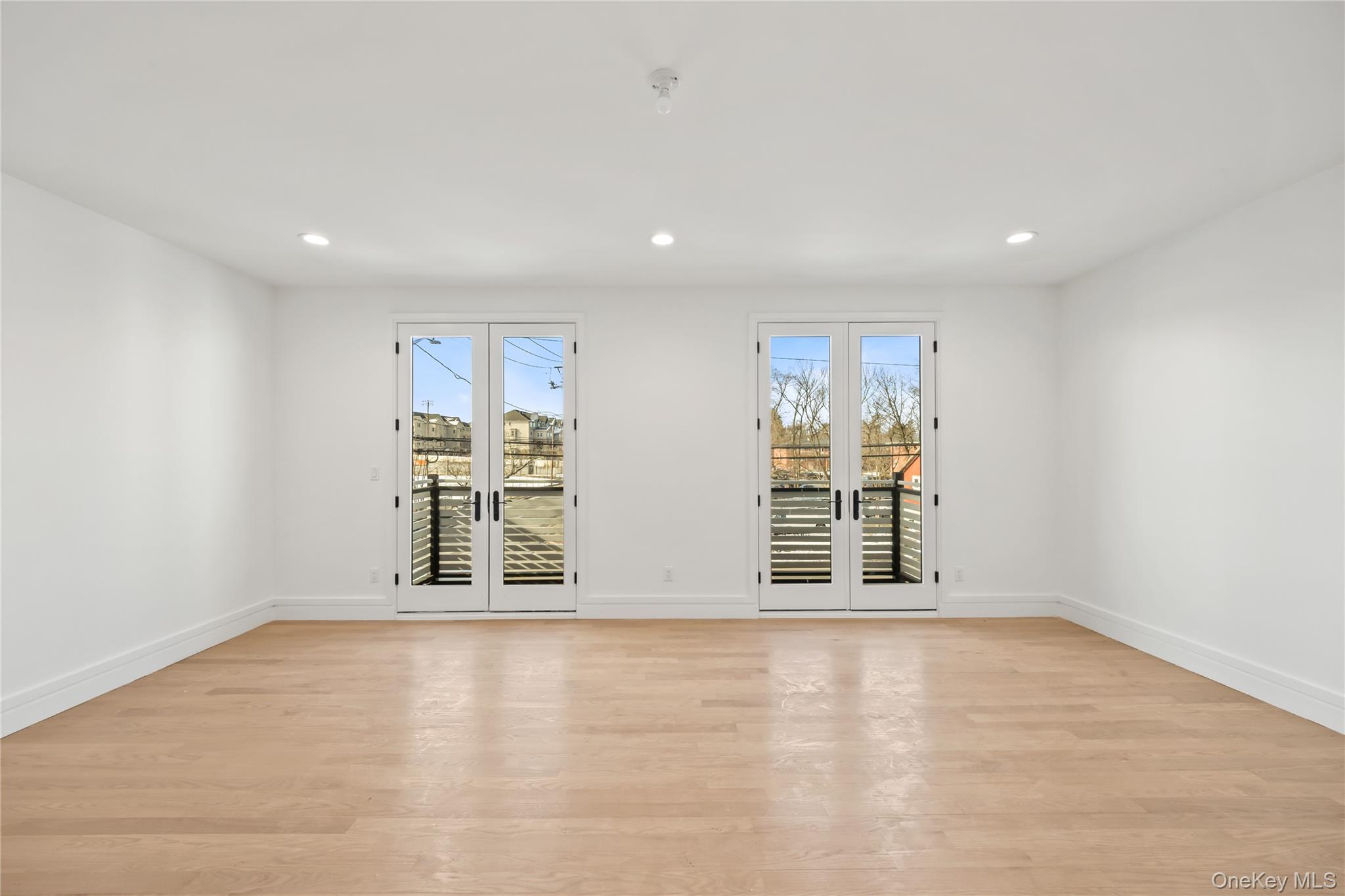 #4 photo, 10 Memorial Park, Spring Valley , NY 10977