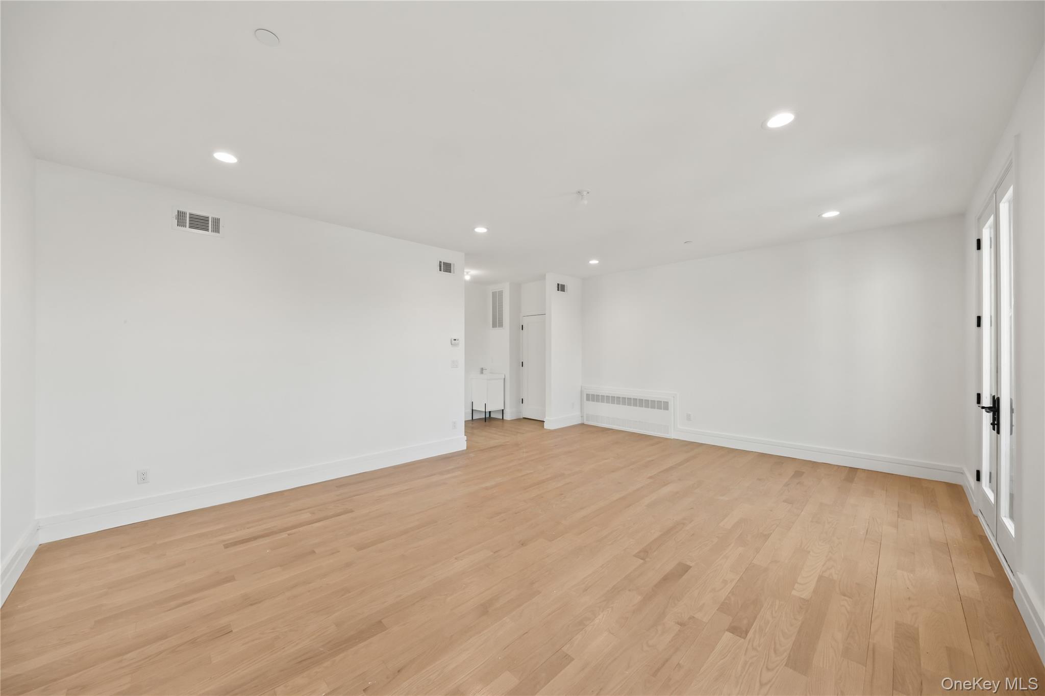 #6 photo, 10 Memorial Park, Spring Valley , NY 10977