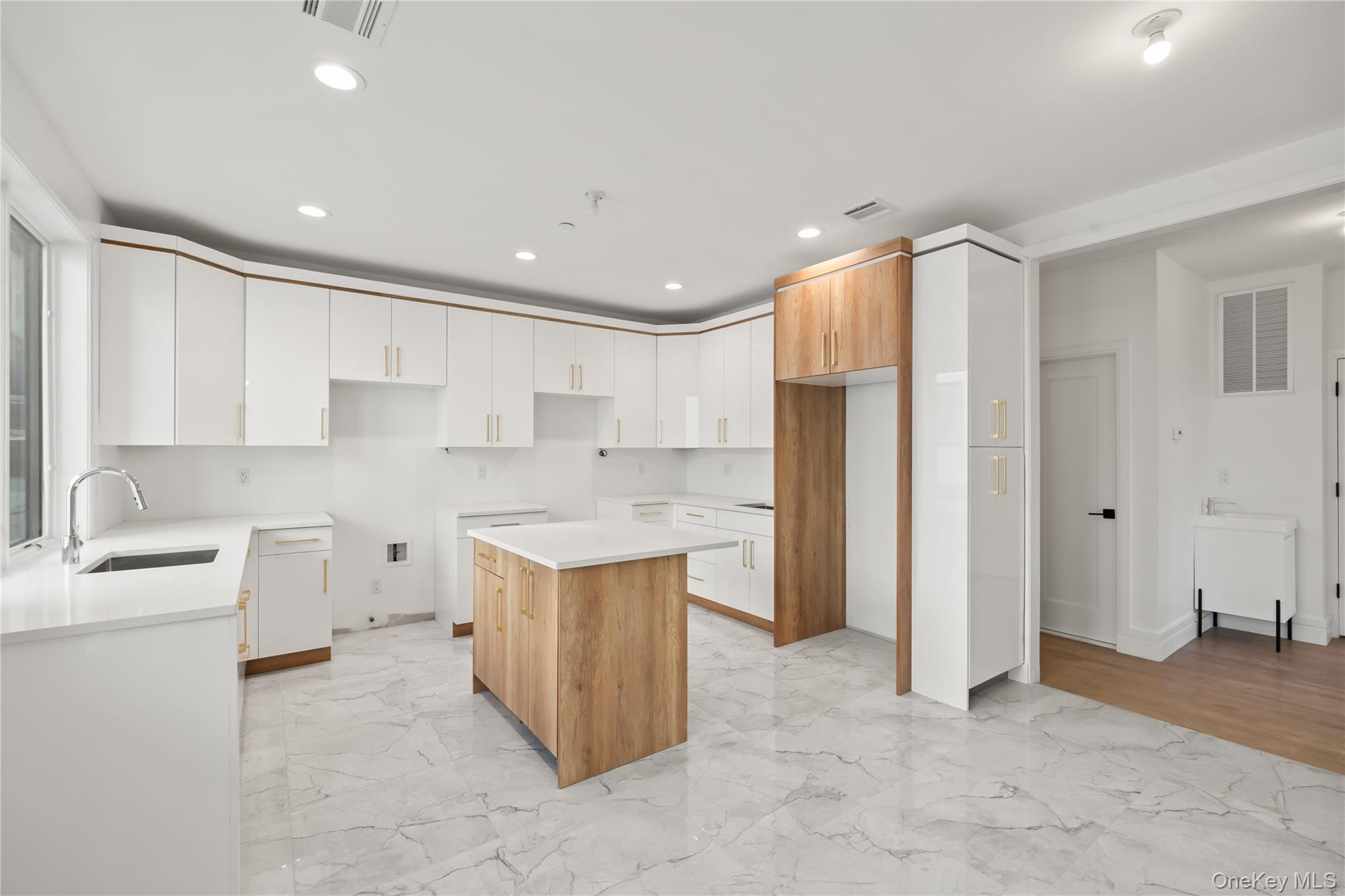 #8 photo, 10 Memorial Park, Spring Valley , NY 10977