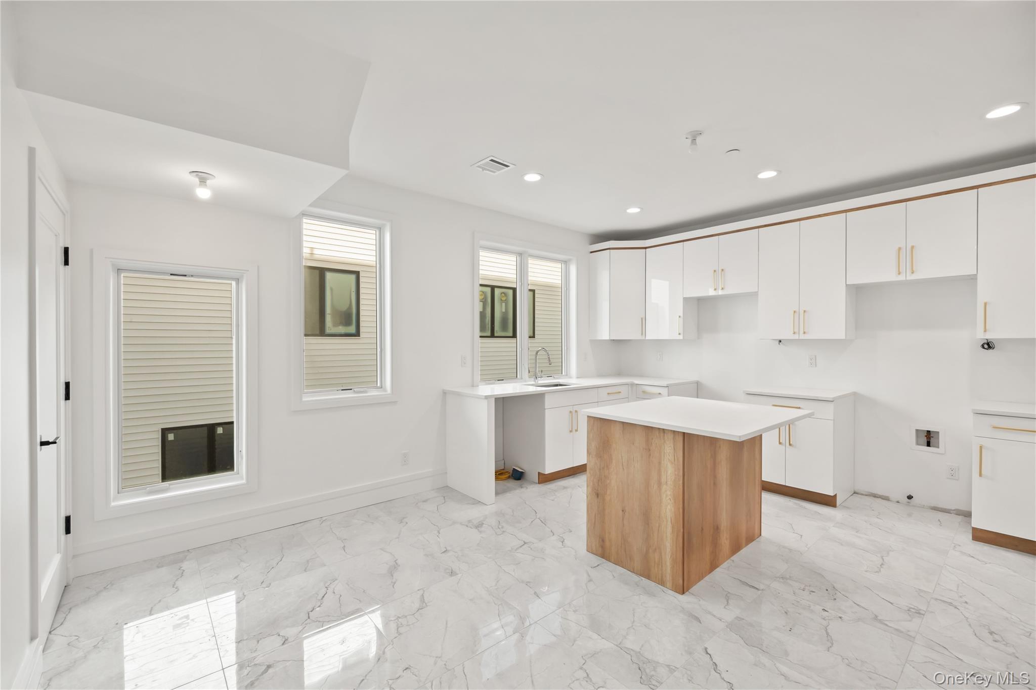 #9 photo, 10 Memorial Park, Spring Valley , NY 10977