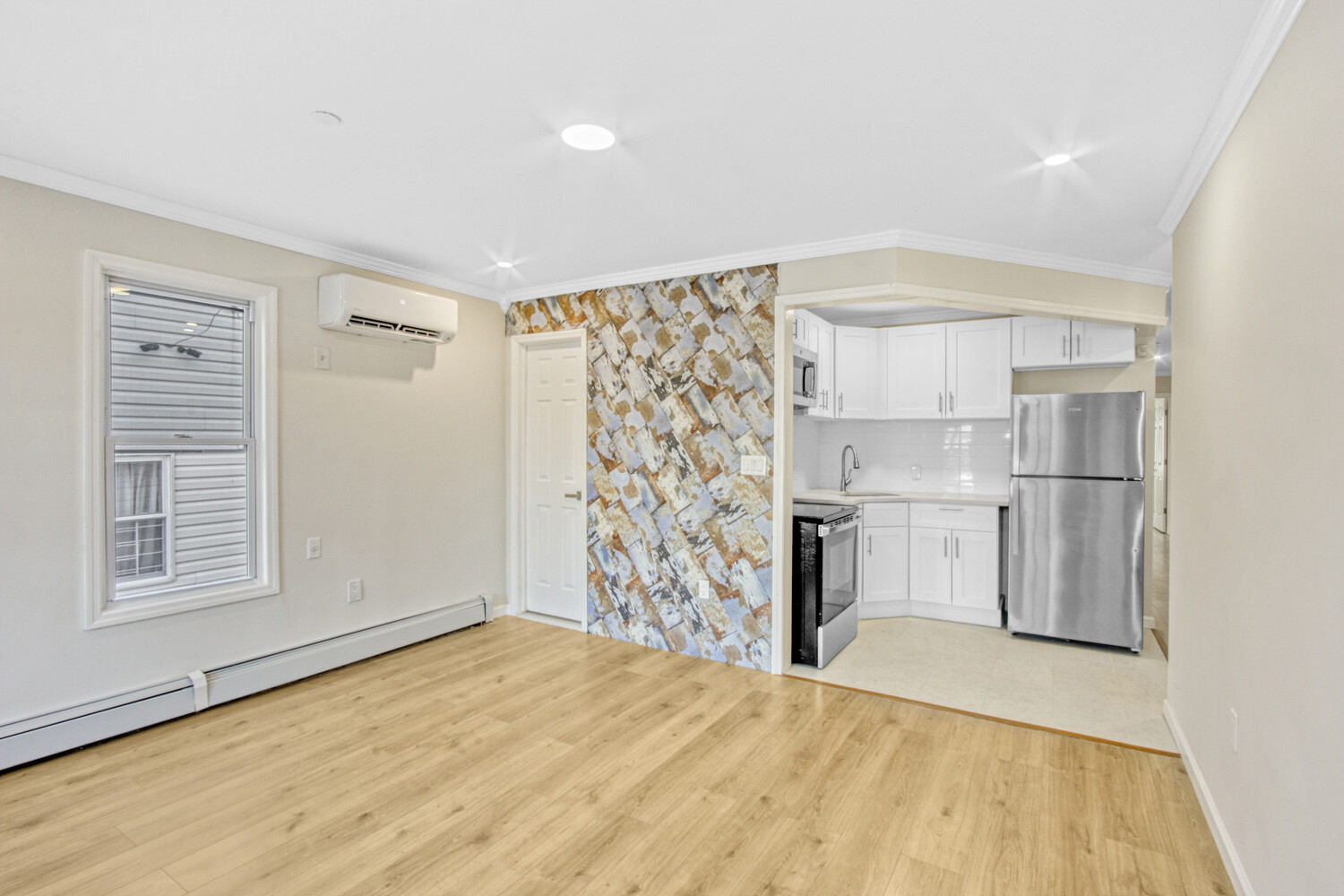 #11 photo, 33 HALE Avenue, East New York , NY 11208