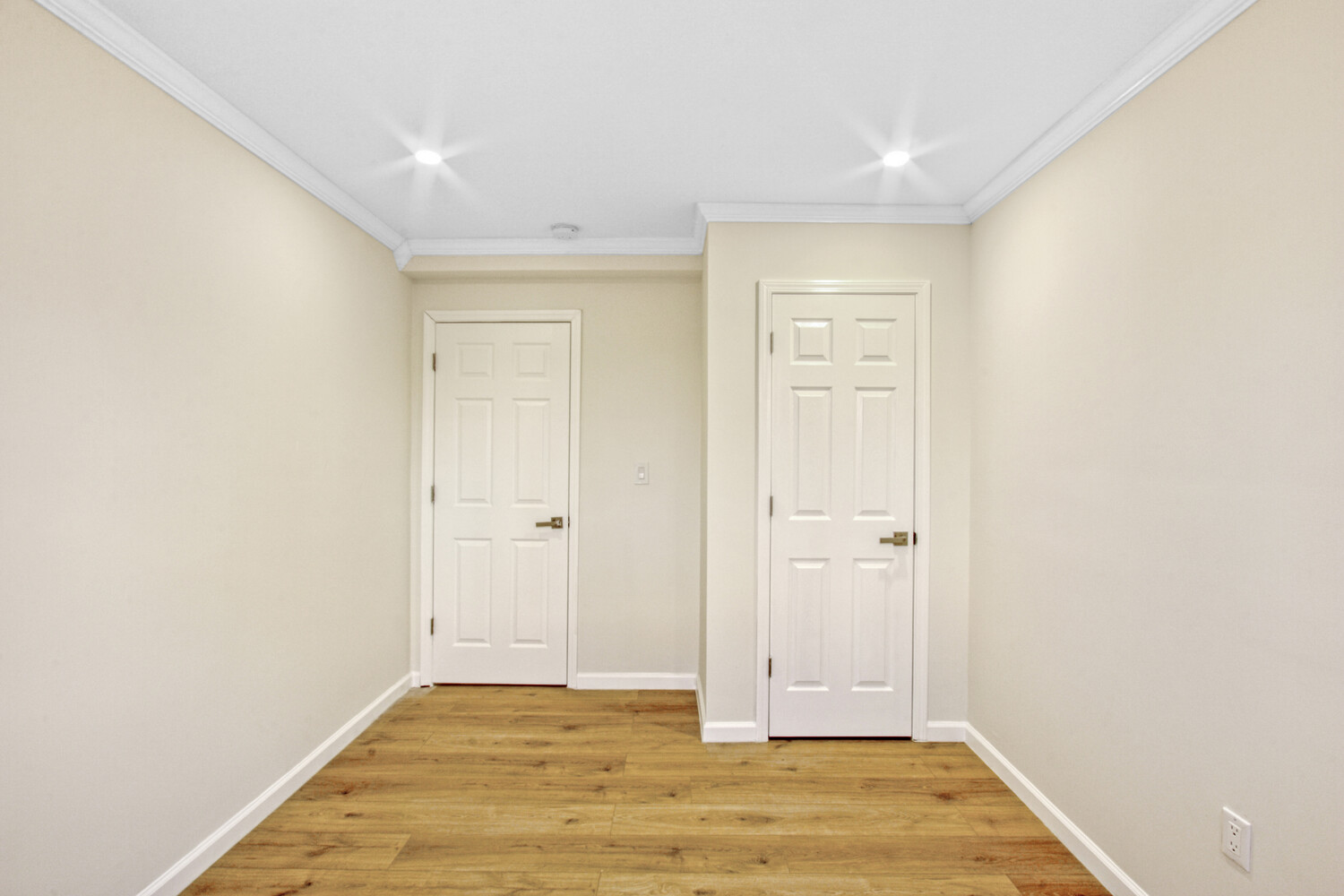 #20 photo, 33 HALE Avenue, East New York , NY 11208