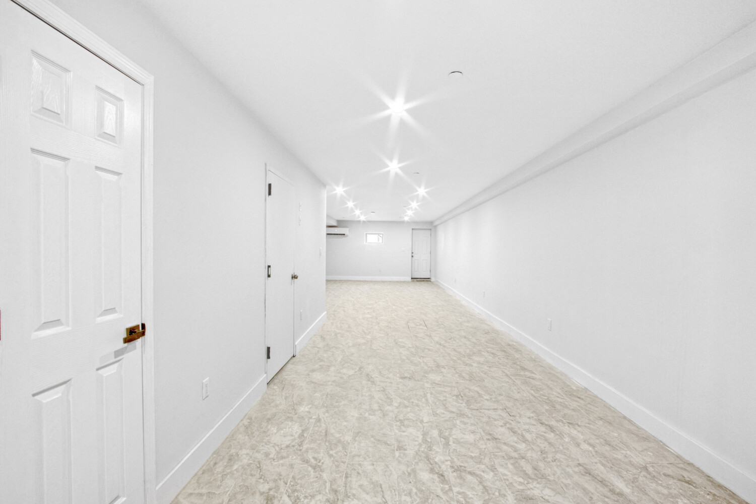 #21 photo, 33 HALE Avenue, East New York , NY 11208