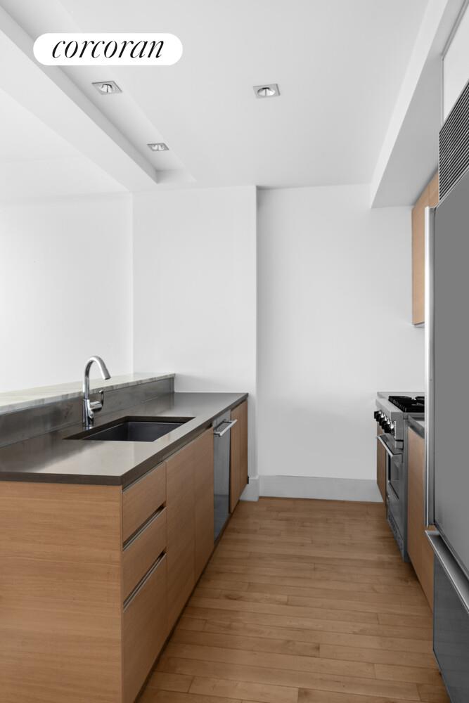 #4 photo, 20 BAYARD Street, Williamsburg , NY 11211