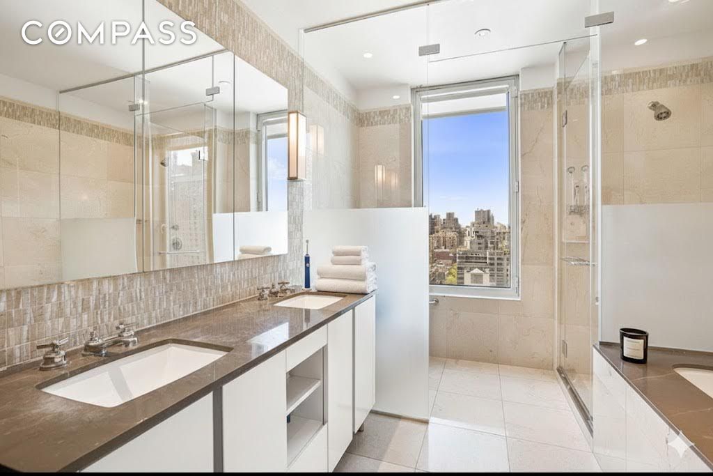 #7 photo, New York City, Lenox Hill , NY 10021