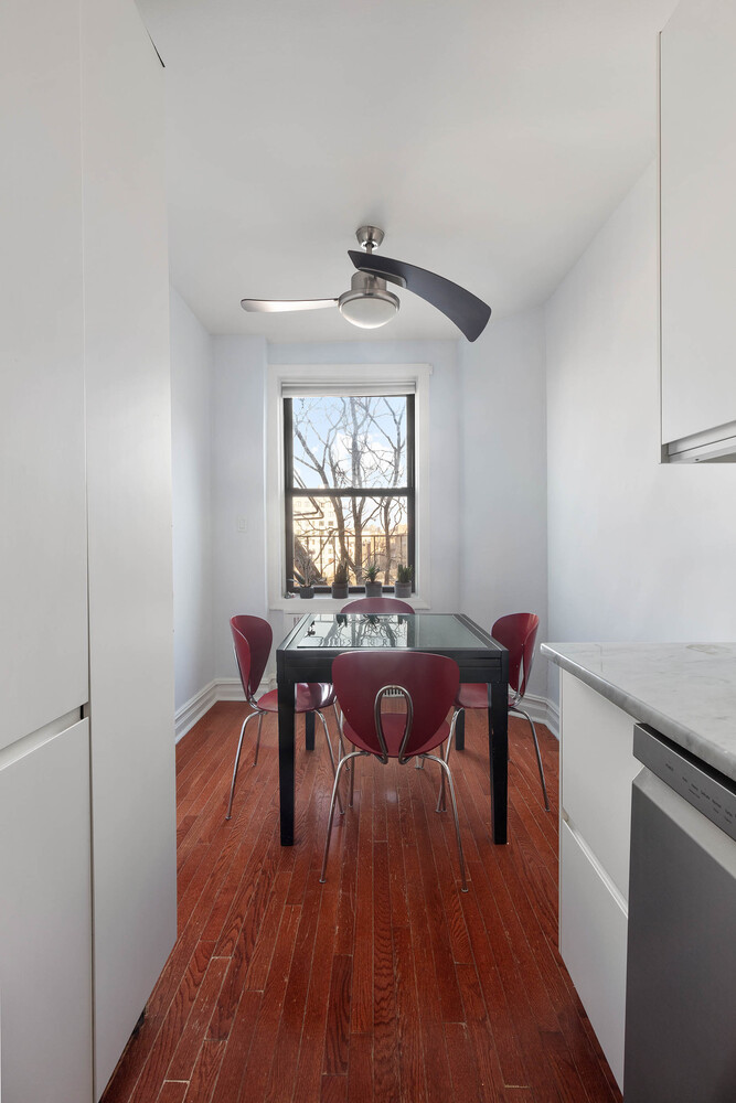 #6 photo, 1701 ALBEMARLE Road, Prospect Park South , NY 11226