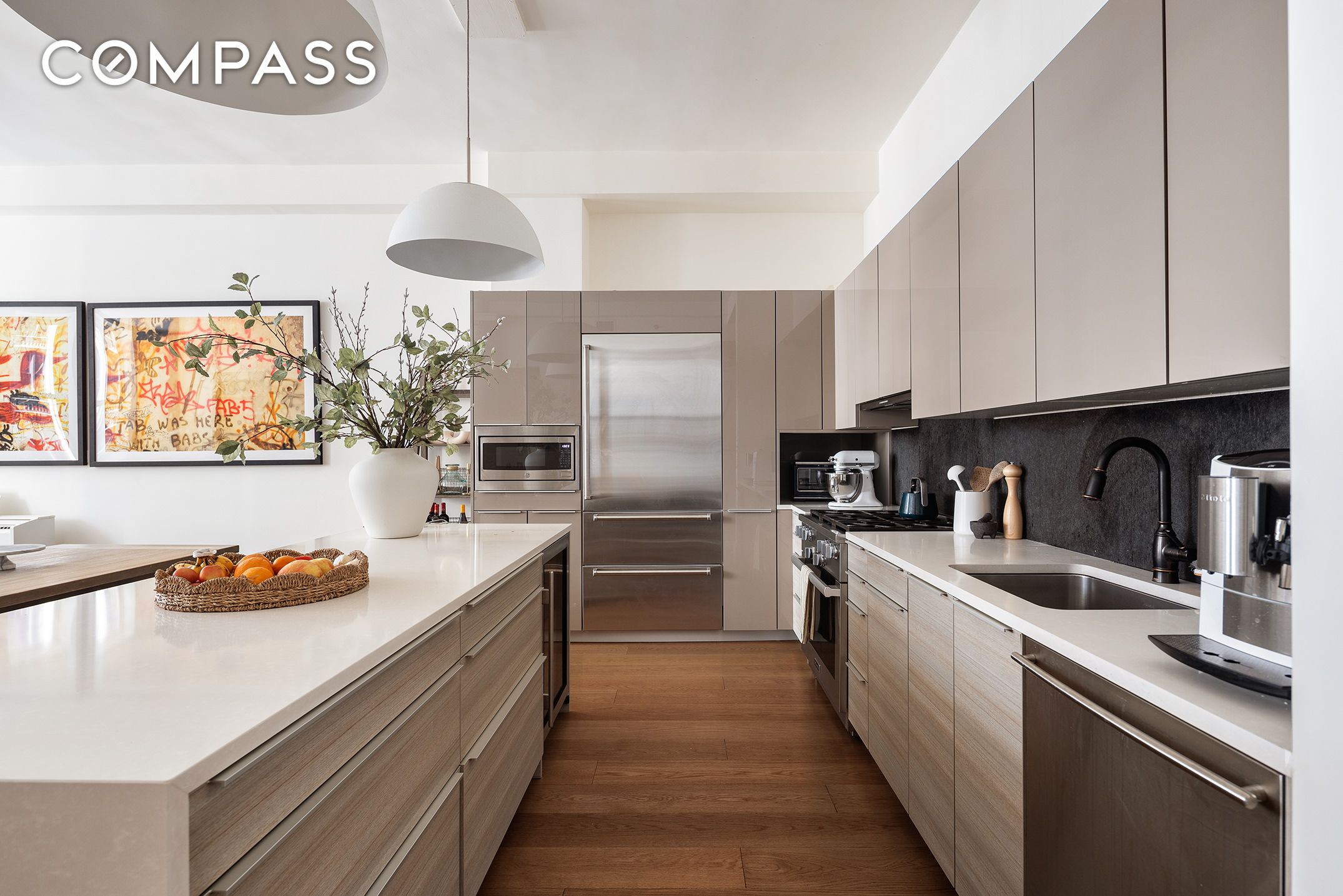 #4 photo, 42 E 20th Street, Flatiron , NY 10003