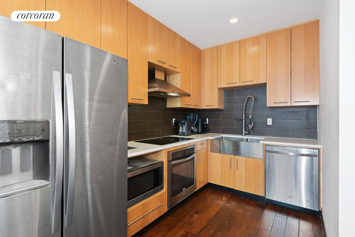 #4 photo, Long Island City, Long Island City , NY 11101