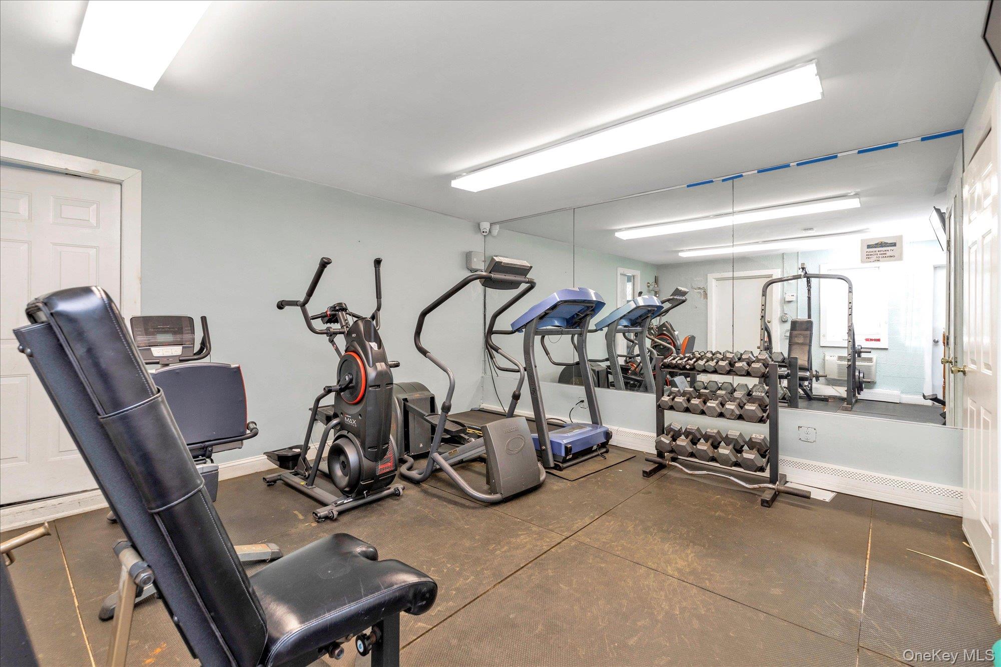 #12 photo, 781 W Park Avenue, Long Beach , NY 11561