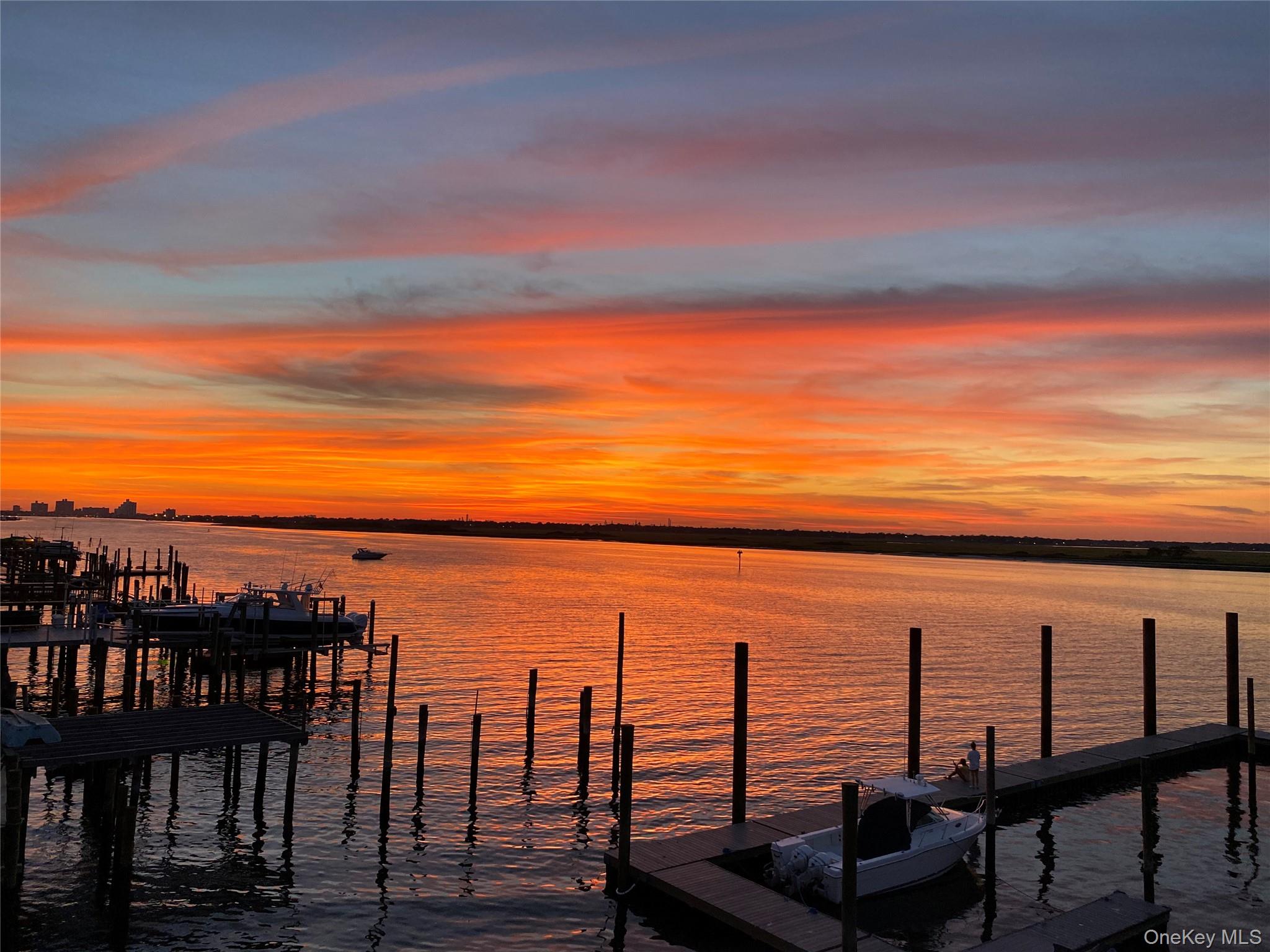 #18 photo, 781 W Park Avenue, Long Beach , NY 11561