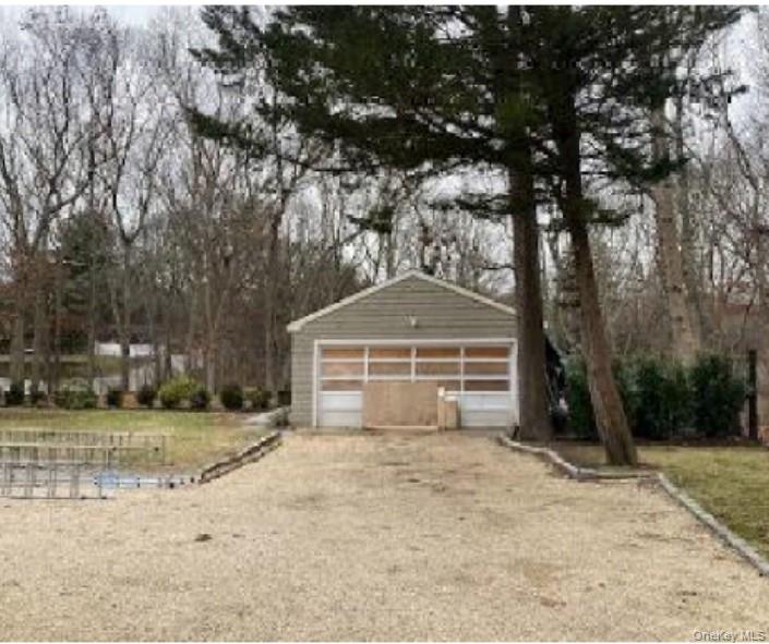 #5 photo, 67 Squiretown Road, Hampton Bays , NY 11946