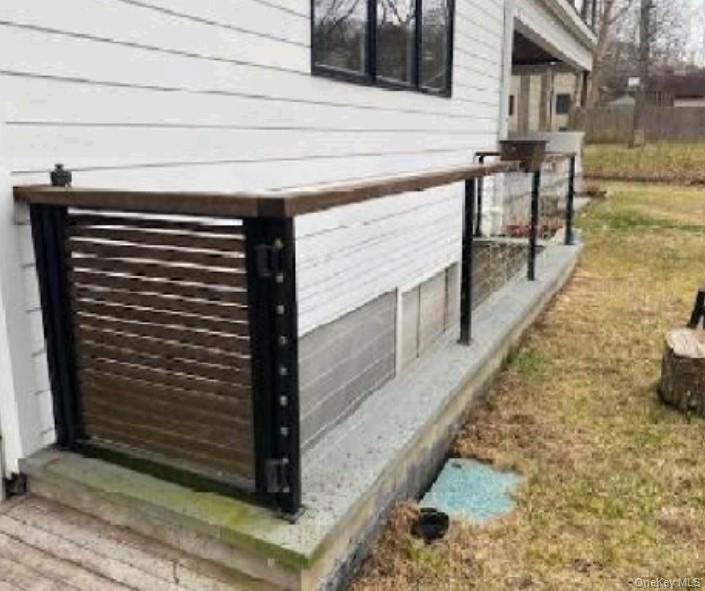 #6 photo, 67 Squiretown Road, Hampton Bays , NY 11946