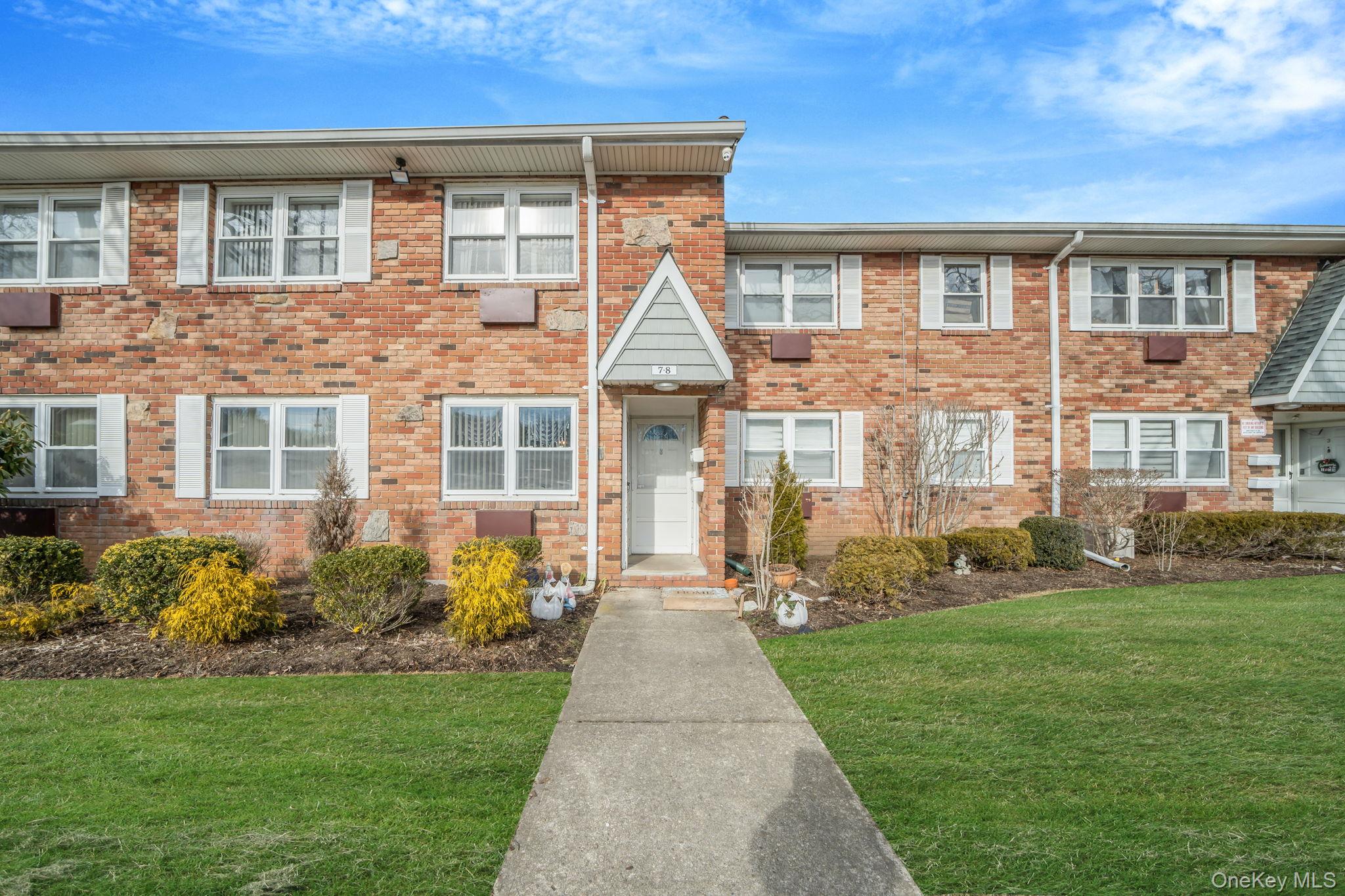 #1 photo, 100 Connetquot Avenue, East Islip , NY 11730