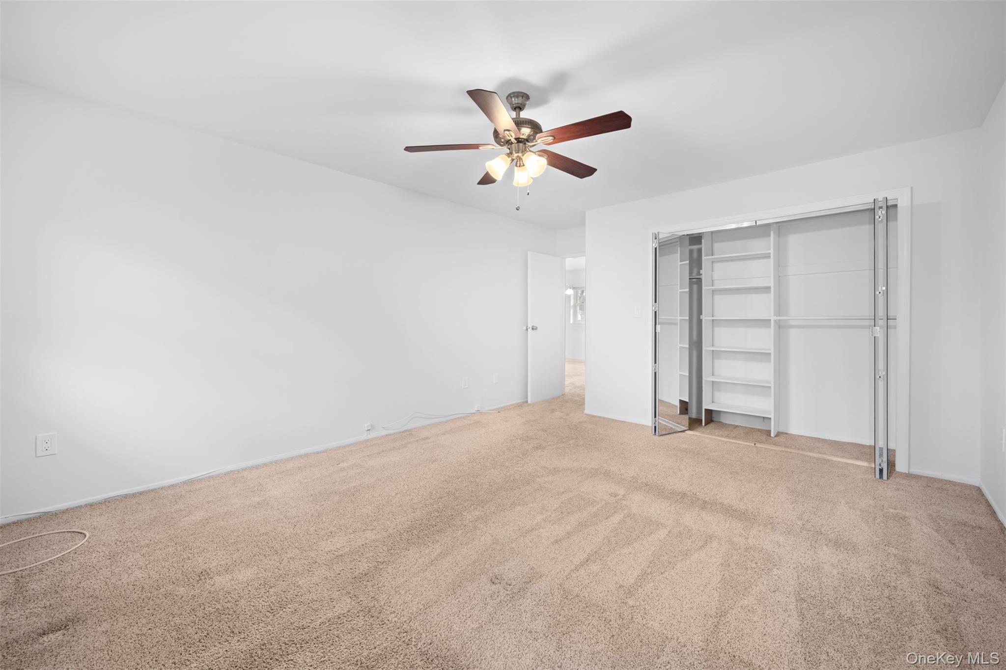 #12 photo, 252 Village Drive, Саффолк ‖ Hauppauge , NY 11788