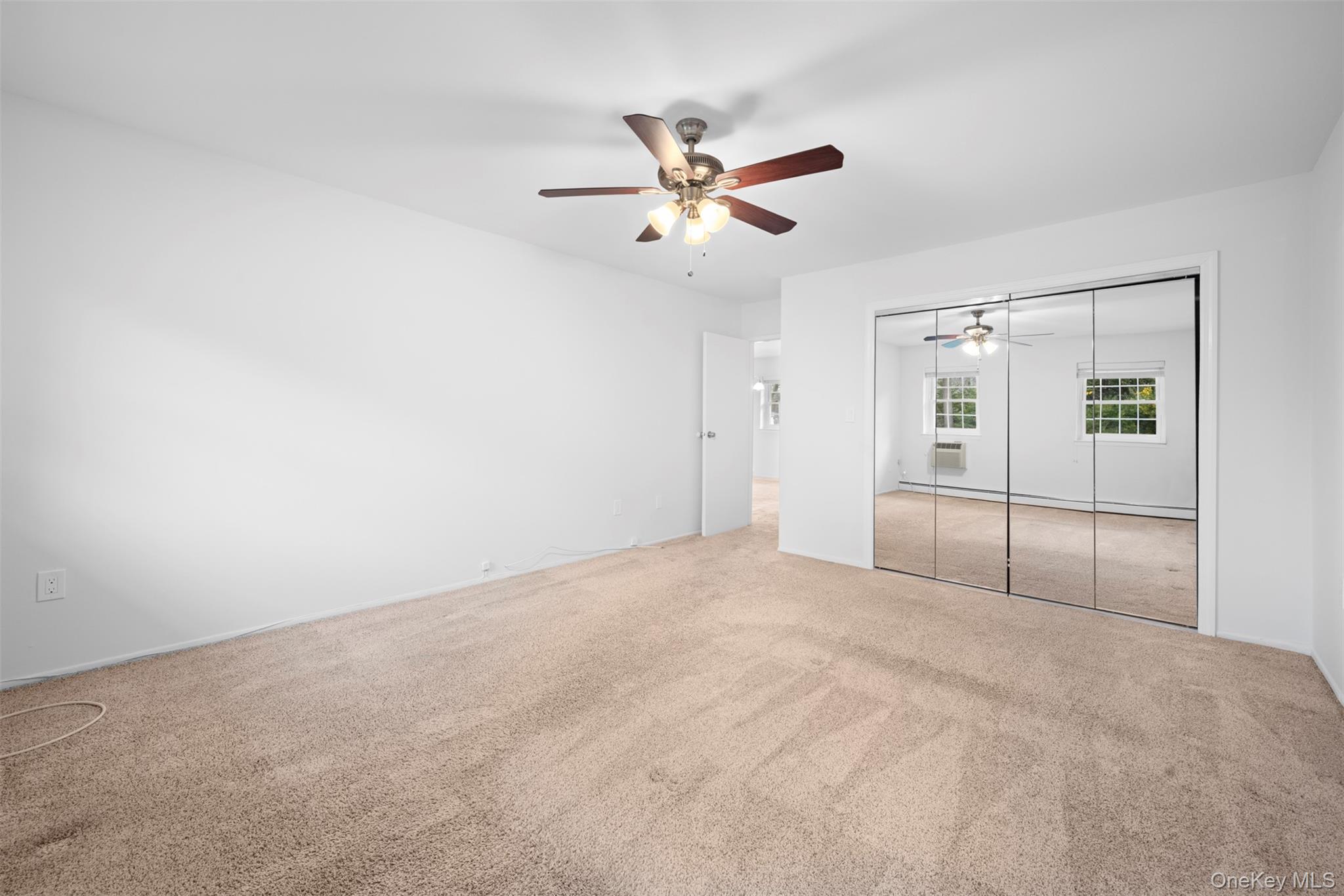 #13 photo, 252 Village Drive, Саффолк ‖ Hauppauge , NY 11788