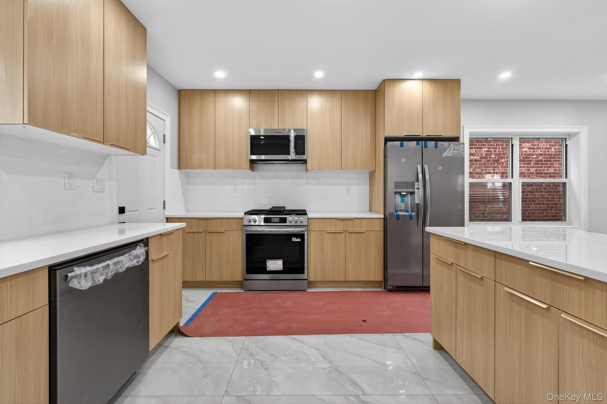 #3 photo, 4058 Murdock Avenue, ब्रोंक्स Bronx , NY 10466