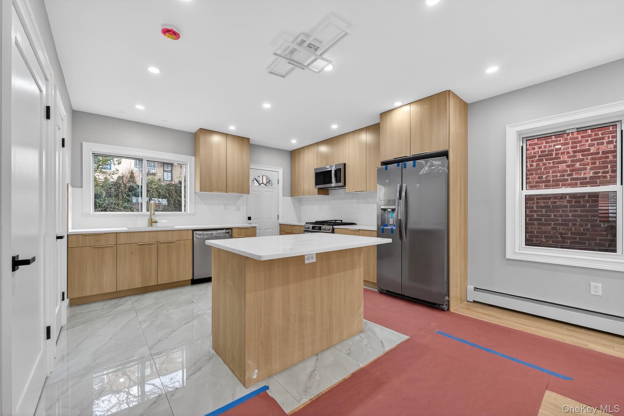 #5 photo, 4058 Murdock Avenue, ब्रोंक्स Bronx , NY 10466