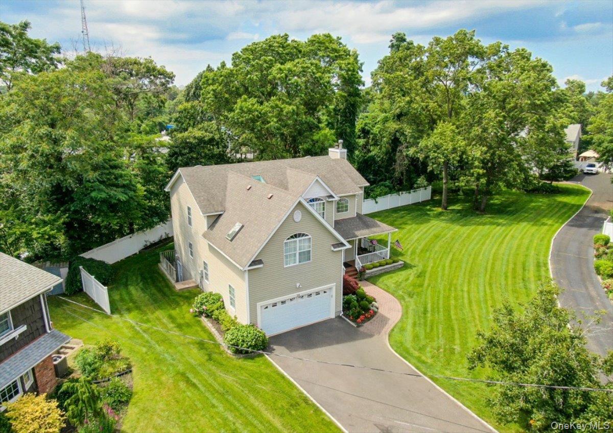 #2 photo, 24 Ridge Court, Hauppauge , NY 11788