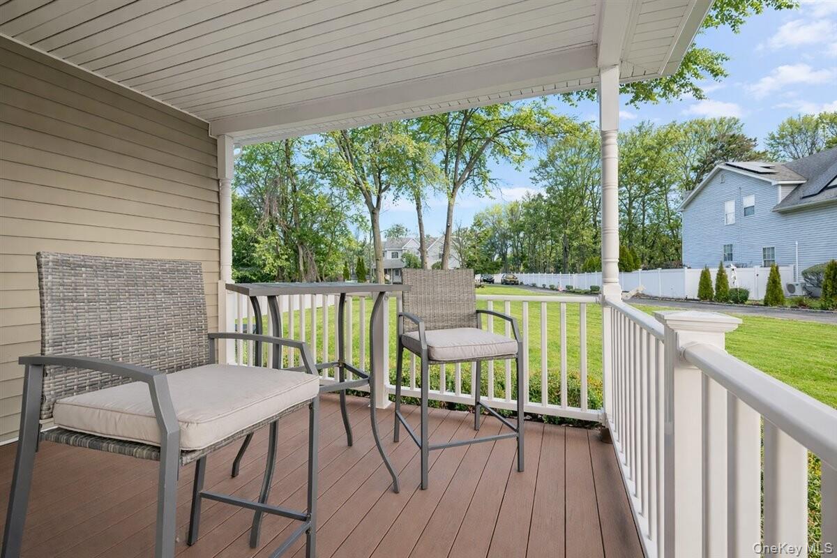 #6 photo, 24 Ridge Court, Hauppauge , NY 11788